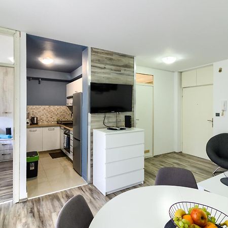 Apartment Lungomare Pula Ngoại thất bức ảnh
